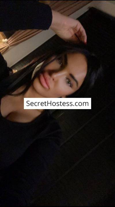 27 Year Old Caucasian Escort Hamburg Black Hair Green eyes - Image 4