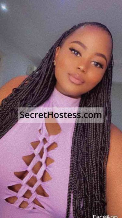 24 Year Old Nigerian Escort Accra Black Hair Brown eyes - Image 2