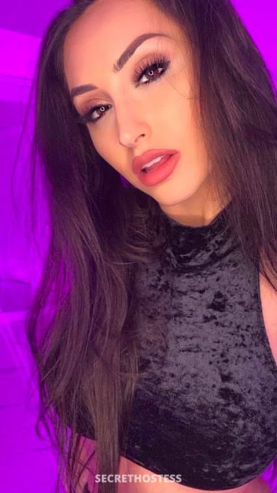 27 year old Escort in Alexandria LA I am available for sex anywhere , I take raw bareback oral