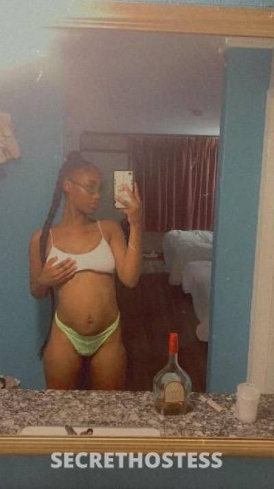 23 year old Escort in Memphis TN Oral head only