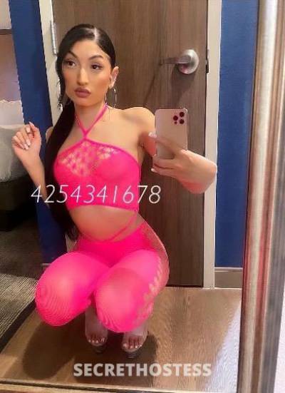 Exotic petite latina in Portland OR