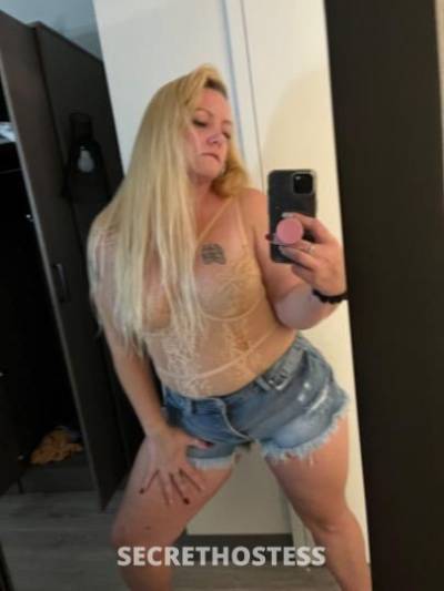 Sexy Blonde Looking To Show you a good Time in Daytona FL