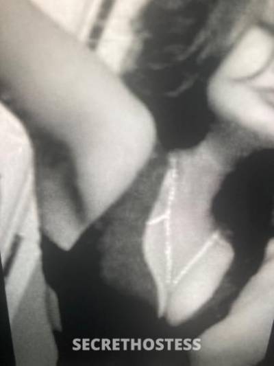 22 year old Escort in McAllen TX i'm available and I can go to you