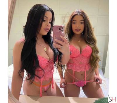 💦Brunette and Curly-haired, Brazilian Duo with a Big in Northamptonshire