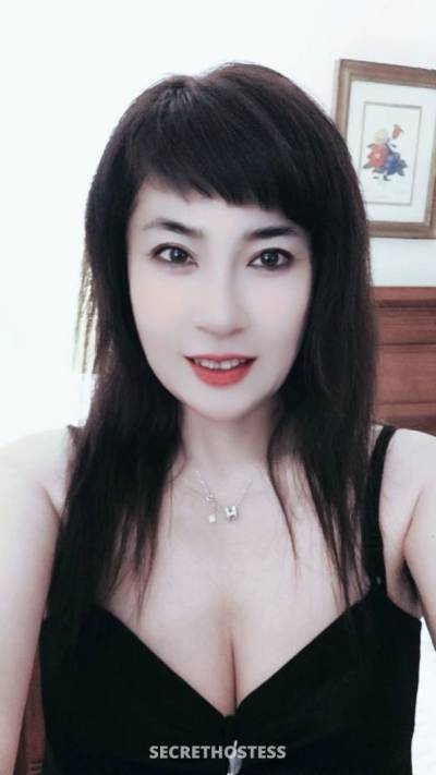 Chenfu, escort in Amman