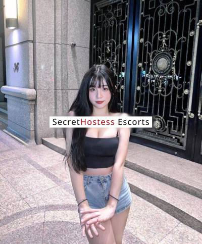 24 year old Asian Escort in Prague Sonia