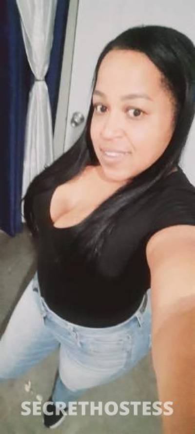 33 year old Escort in Desmoines IA Hello love I m available now come if you want to have a nice