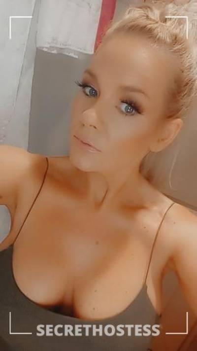 45 Year Old Swedish Escort Edmonton Blonde - Image 4