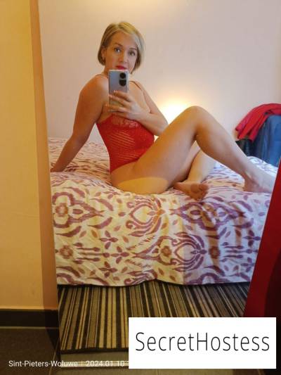 33 Year Old Latino Escort Brussels - Image 1