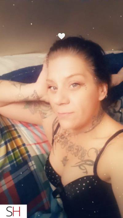 46 year old Caucasian Escort in Winnipeg Candi