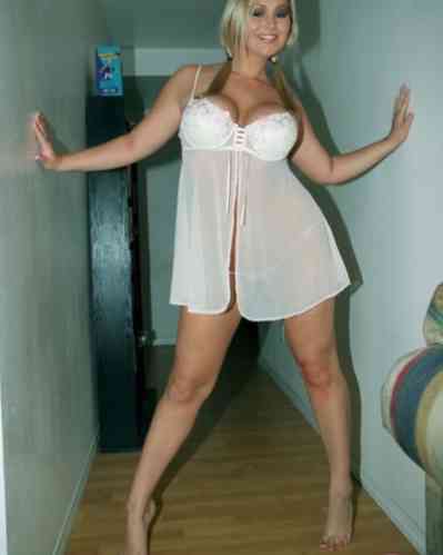 30Yrs Old Escort Size 10 80KG 160CM Tall Jounieh Image - 1