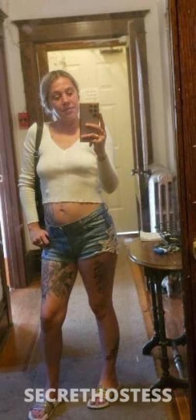 27 year old European Escort in Winnipeg Your sexy next door babe wheres daddy