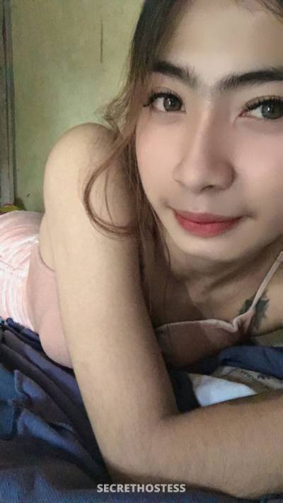 Iyah Garcia, Transsexual escort in Manila