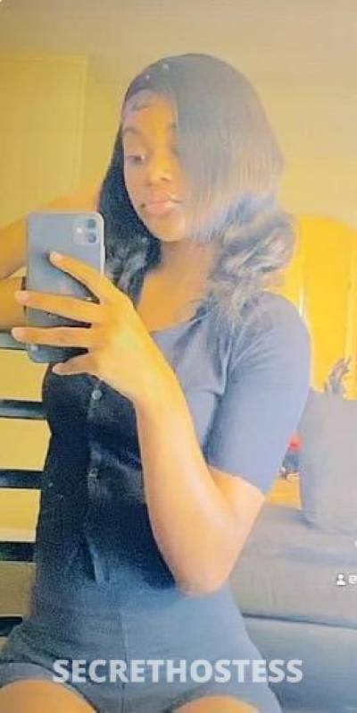 22 year old Escort in Memphis TN Incalls only text only when ready