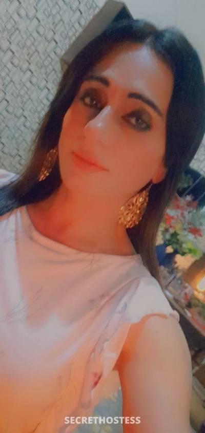 25Yrs Old Escort 153CM Tall Lahore Image - 3