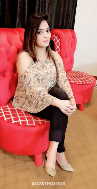 Kinza, Transsexual escort in Lahore