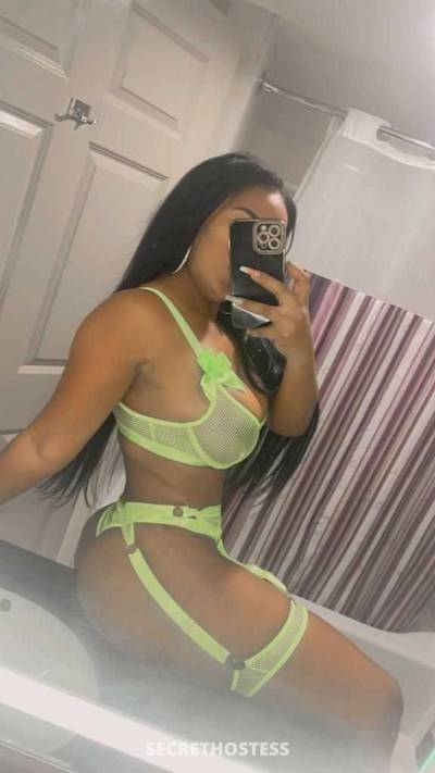 26 year old Latino Escort in Westchester FL 2 sexy latina2 ? full service ? threesomes ? real pictures