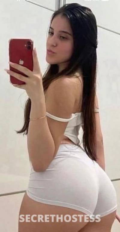 25 year old Latino Escort in Everett WA sexy latina