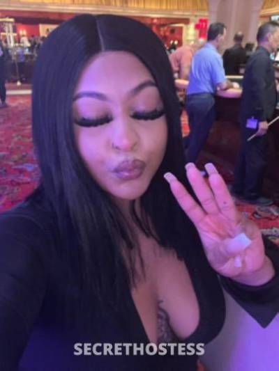 22 year old Escort in Charlotte NC Juicy beauty available now