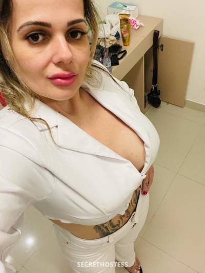 25 Year Old Latino Escort Sharjah Blonde - Image 2