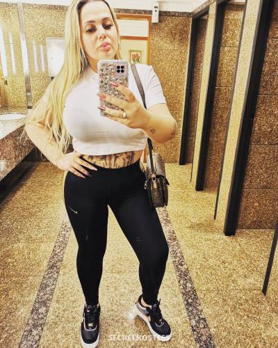 25 Year Old Latino Escort Sharjah Blonde - Image 9