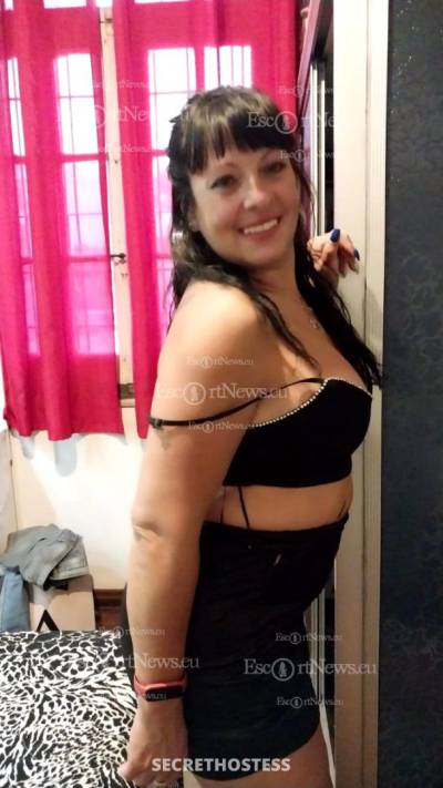 45 Year Old Latino Escort Berlin Brunette - Image 1