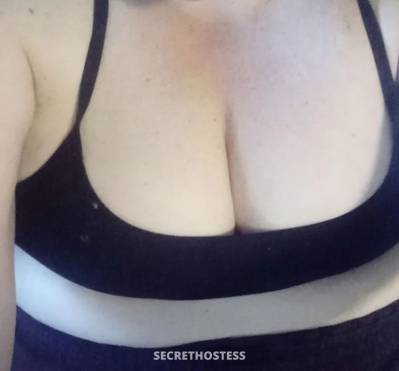 Hey gentleman aussie white girl offers bj service in Townsville