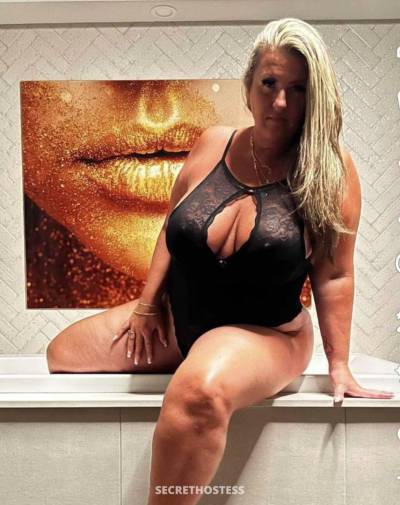 Marie-caroline chartrand 49Yrs Old Escort Edmonton Image - 1