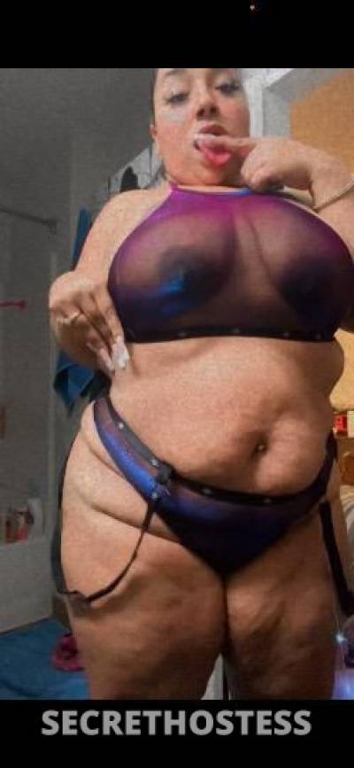 24 year old Escort in Bakersfield CA .fat monkey monday