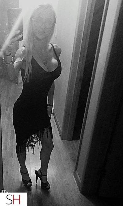 41Yrs Old Escort 154CM Tall Winnipeg Image - 1