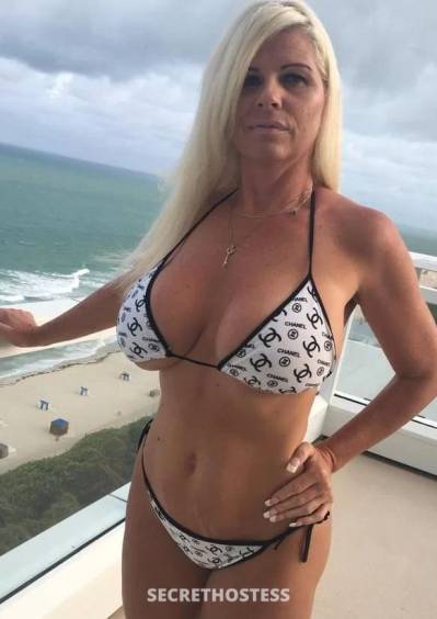 52 Year Old Escort Warszawa Blonde - Image 3