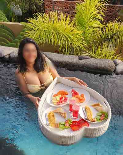 26Yrs Old Escort Size 10 173CM Tall Bugis Image - 0