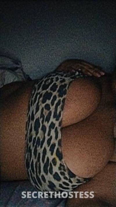 21 year old Escort in Fresno CA .Get What You Need .Cum Unwrap Me
