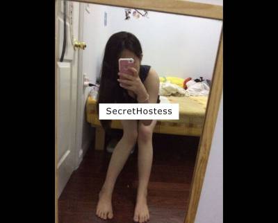 25 Year Old Taiwanese Escort Auckland Dark Hair Brown eyes - Image 1