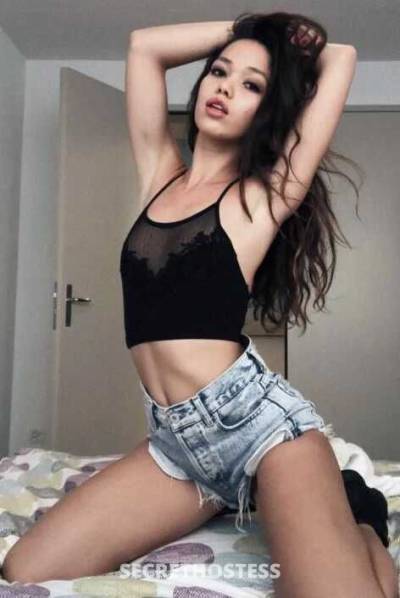 21 Year Old Asian Escort Brooklyn NY Brunette - Image 4