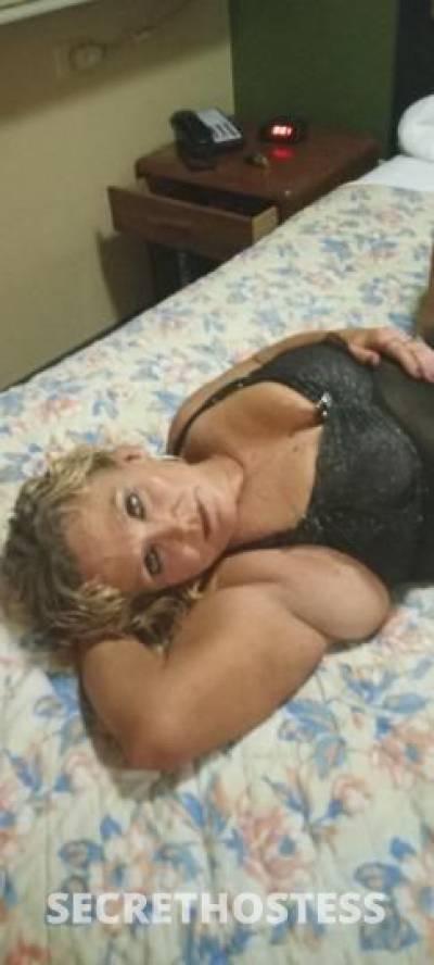 Beth 59Yrs Old Escort Size 6 149CM Tall Chattanooga TN Image - 0