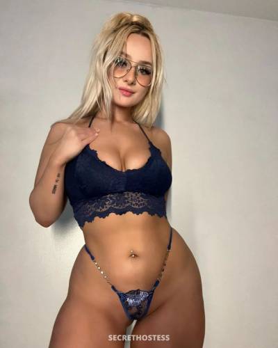 22 year old Escort in Las Vegas NV xxxx-xxx-xxx sexy fun size LIZZY