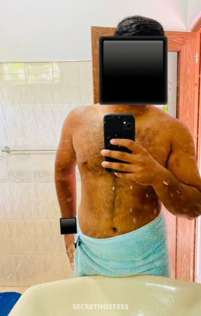 Naveen, Male escort in Colombo