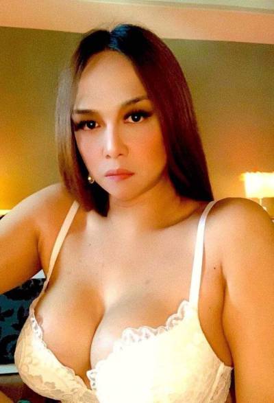 Miley Top Bottom, Transsexual dominatrix in Kuala Lumpur