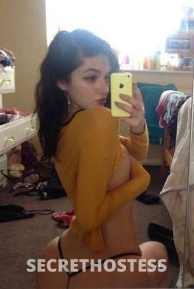 Emma 24Yrs Old Escort Milwaukee WI Image - 0