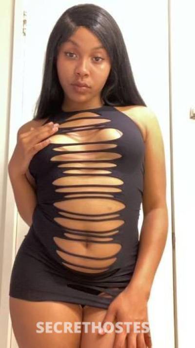 18 year old Escort in Long Beach CA Ask about my bbbj special or ask about the double bbbj 