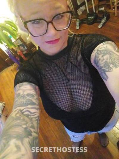 42 year old Escort in Cincinnati OH The Kinky Kitty . Mistress Kimmi Kandy.. Satisfaction Is an 