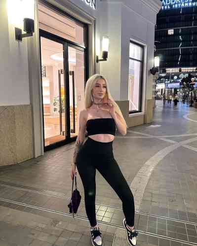 25Yrs Old Escort Size 4 62KG 165CM Tall Izmir Image - 5