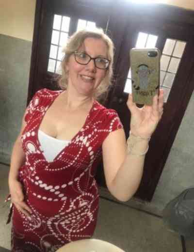 💋🍆💋 55 years old divorced unhasppy mom need a sex  in Cairns