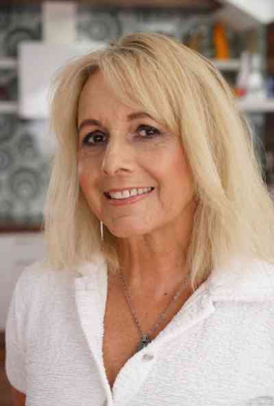 52 year old Escort in Addison TX ??? 52-Years Older Grand Mom ?? ??Looking for Unlimited Fun