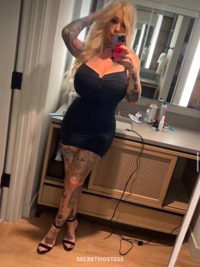 28 Year Old Escort Tampa FL Blonde - Image 4