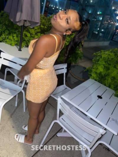 29 year old Escort in Cincinnati OH Funsize Ebony Doll