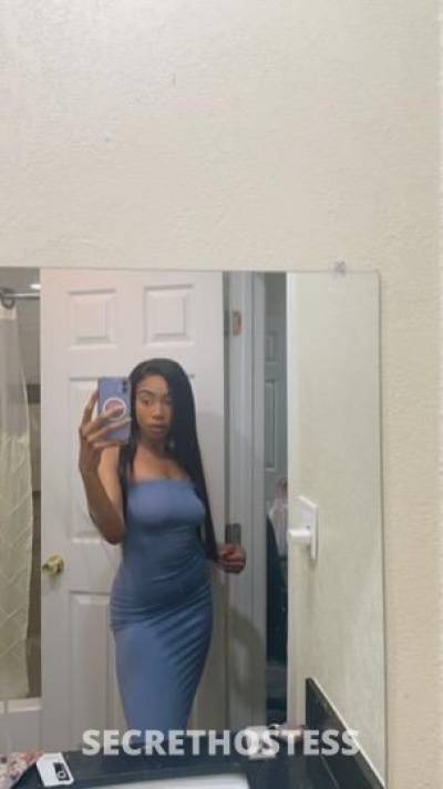 23 year old Escort in San Fernando Valley CA .Pretty.Mia.Tight.Sweet.Sexy.Ultimate.Companion