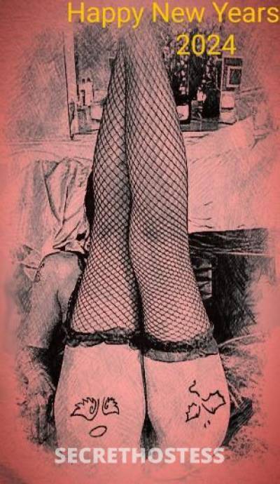 38 year old Indian Escort in Philadelphia PA Lady In Red.. ReaAnn your Sexy Native American Indian