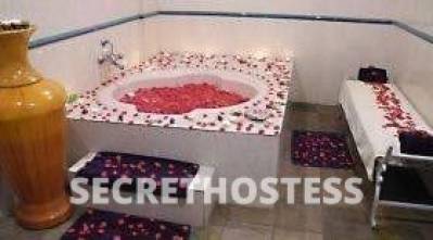 24 year old Asian Escort in Lakeland FL ️❤️.... Asian_Staff _High-Class_Full Body Massage Oil 